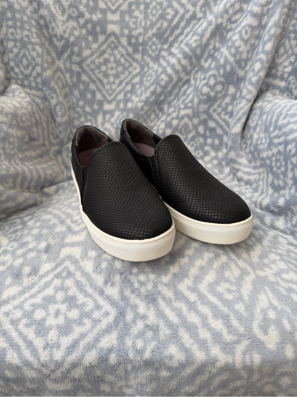 NWOT Dr. Scholl’s Slip-On Casual Sneakers in Black